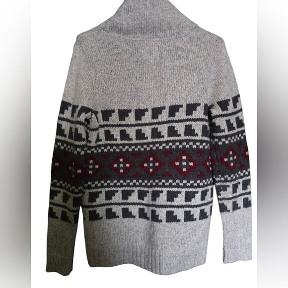 # 300 Roots Cabin Shawl Sweater - Picture 4 of 9